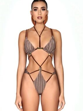Sale‼️ Brown Strappy One-Piece Swimsuit with Patterned Panels